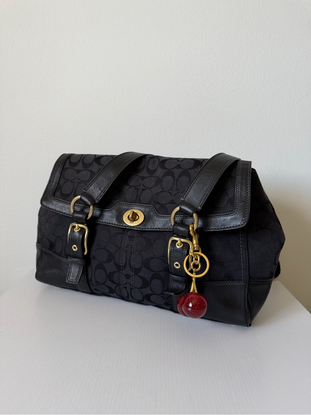 Coach Signature Hampton Flap Bag 11061 - Picture 2 of 9